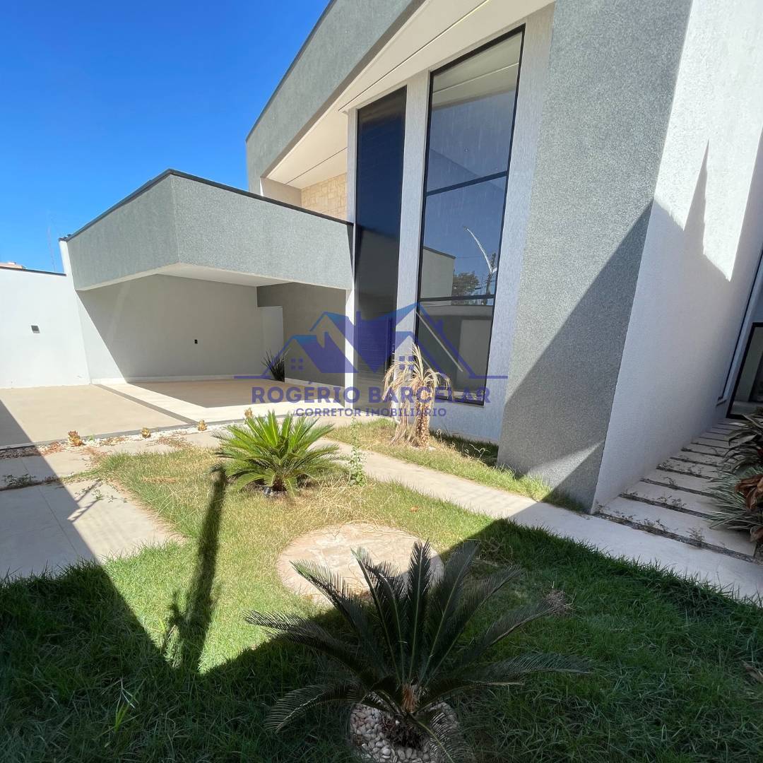 Casa de 3 suites, sendo 1 master com closet a venda no Setor Turista 2